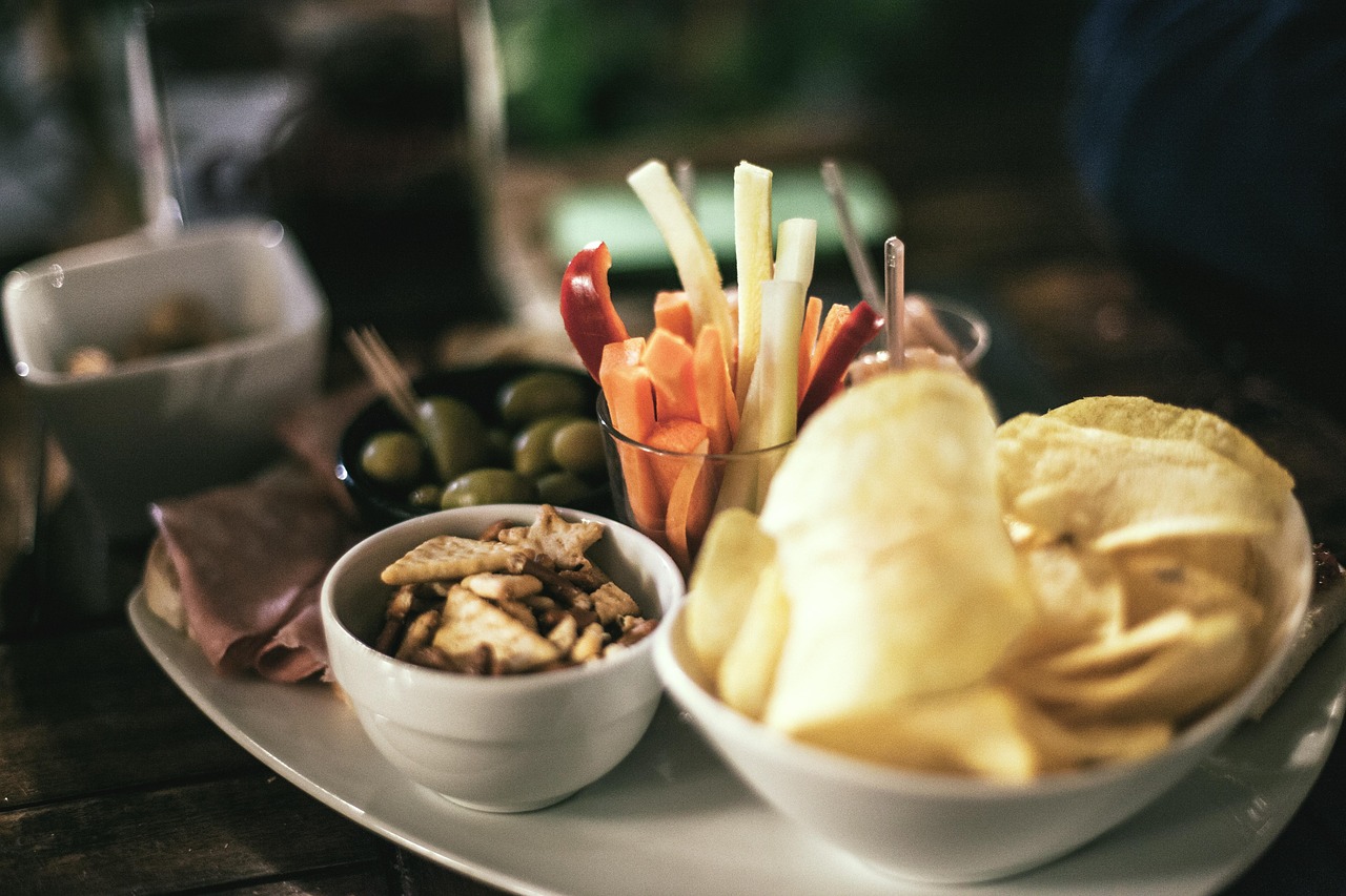 最新昆明大学食堂招租，打造校园美食新篇章