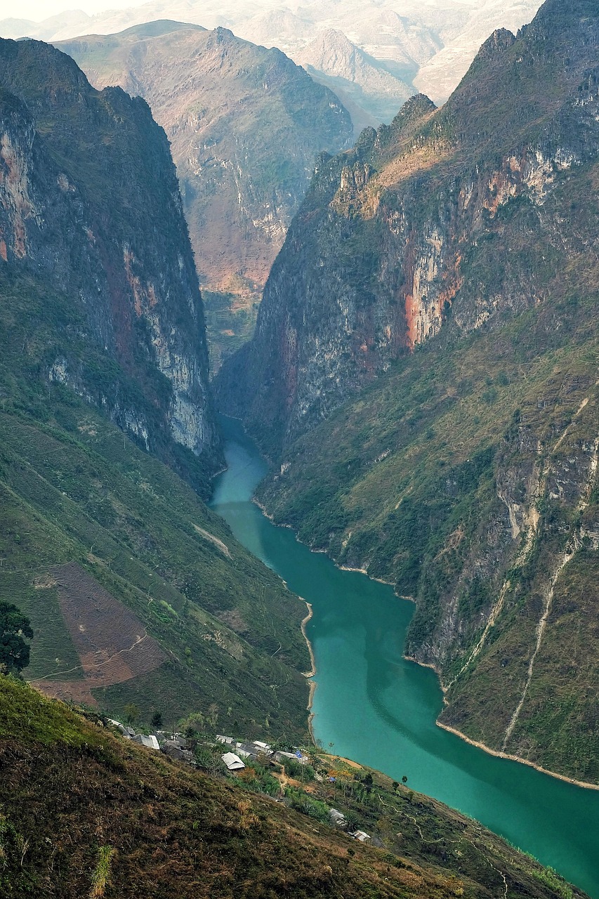 三佳旅游最新旅游路线探索