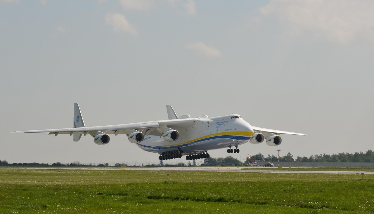 机场8线最新时间表，连接城市与航空枢纽的纽带